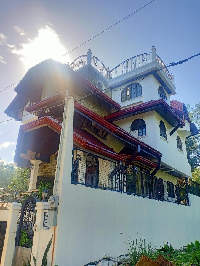 El Castillo Bed And Breakfast Angono Exterior photo
